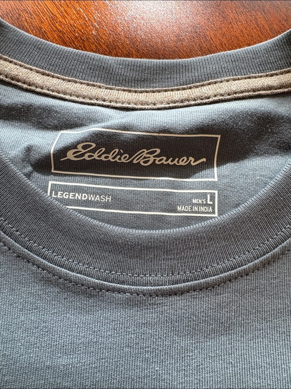 Eddie Bauer Men's Crew Neck T-Shirt in Legend Wash Grey NWT - Picture 2 of 4